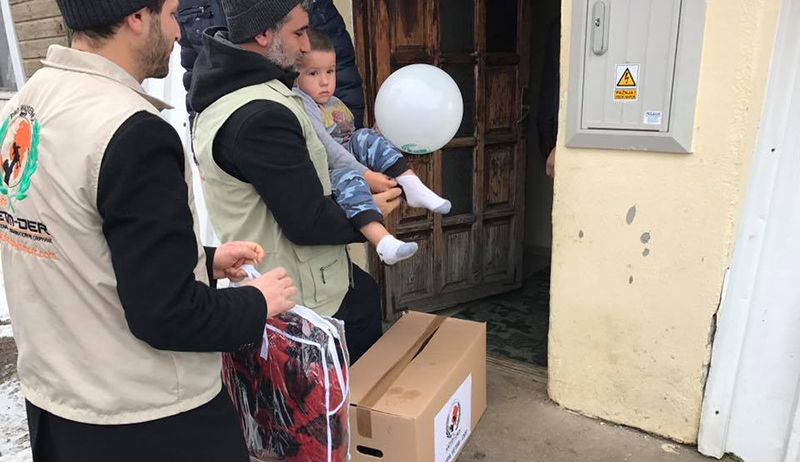 Avrupa Yetim-Der'den Karadağ'da Mültecilere Gıda Yardımı